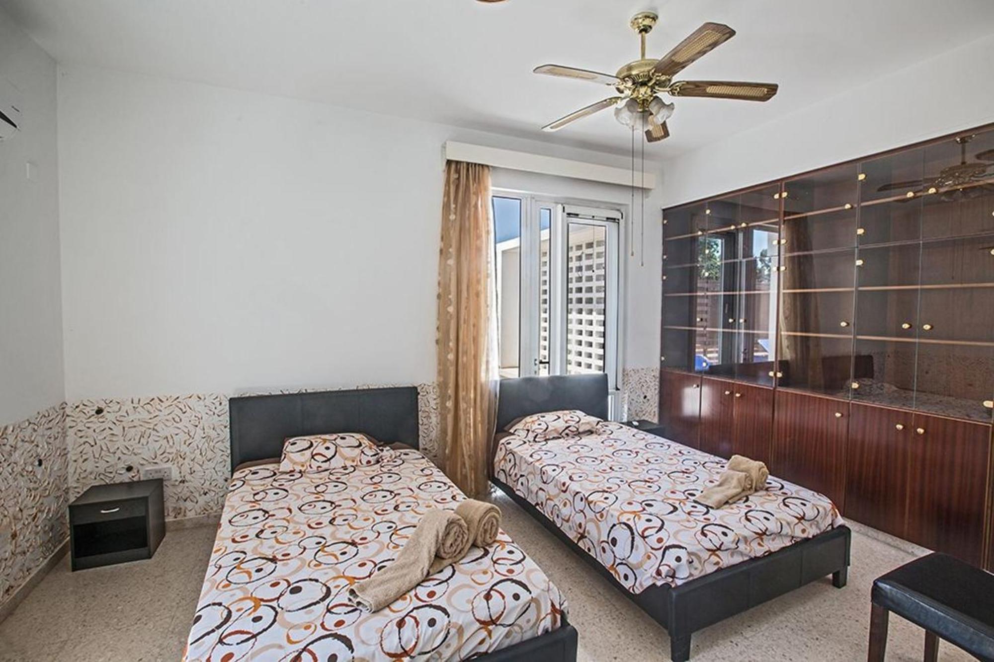 Mavris - Lovely 4 Bedroom With Private Pool In Villa